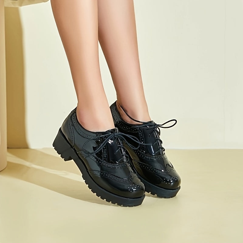Women's Lace Up Wingtip Oxford Shoes for Classic Elegance and Comfort