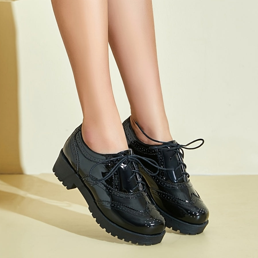 Women's Lace Up Wingtip Oxford Shoes for Classic Elegance and Comfort