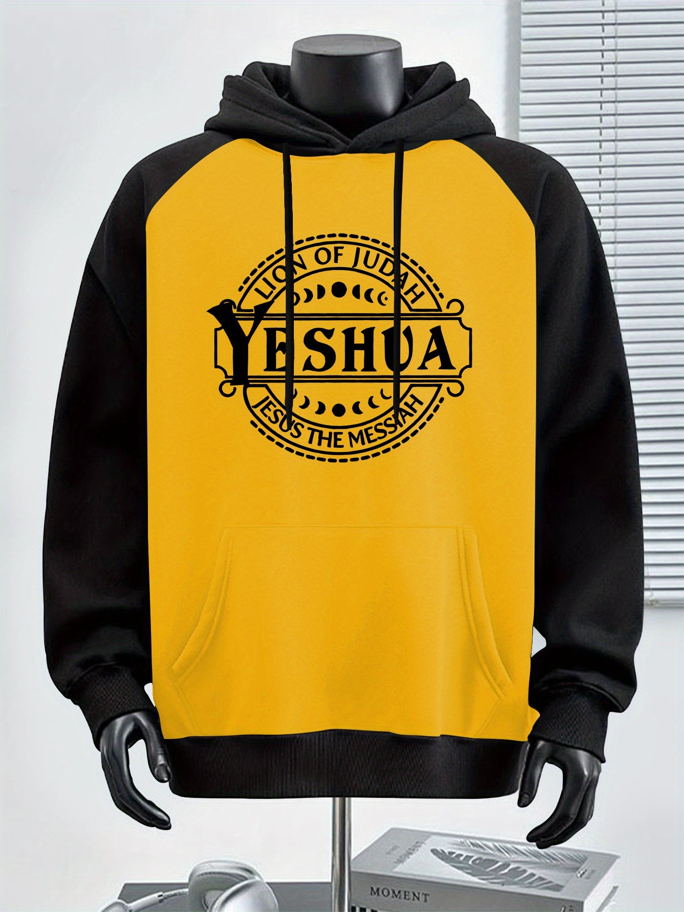 Lion Print Hoodie Sweatshirt With Yeshua Graphic Regular Fit