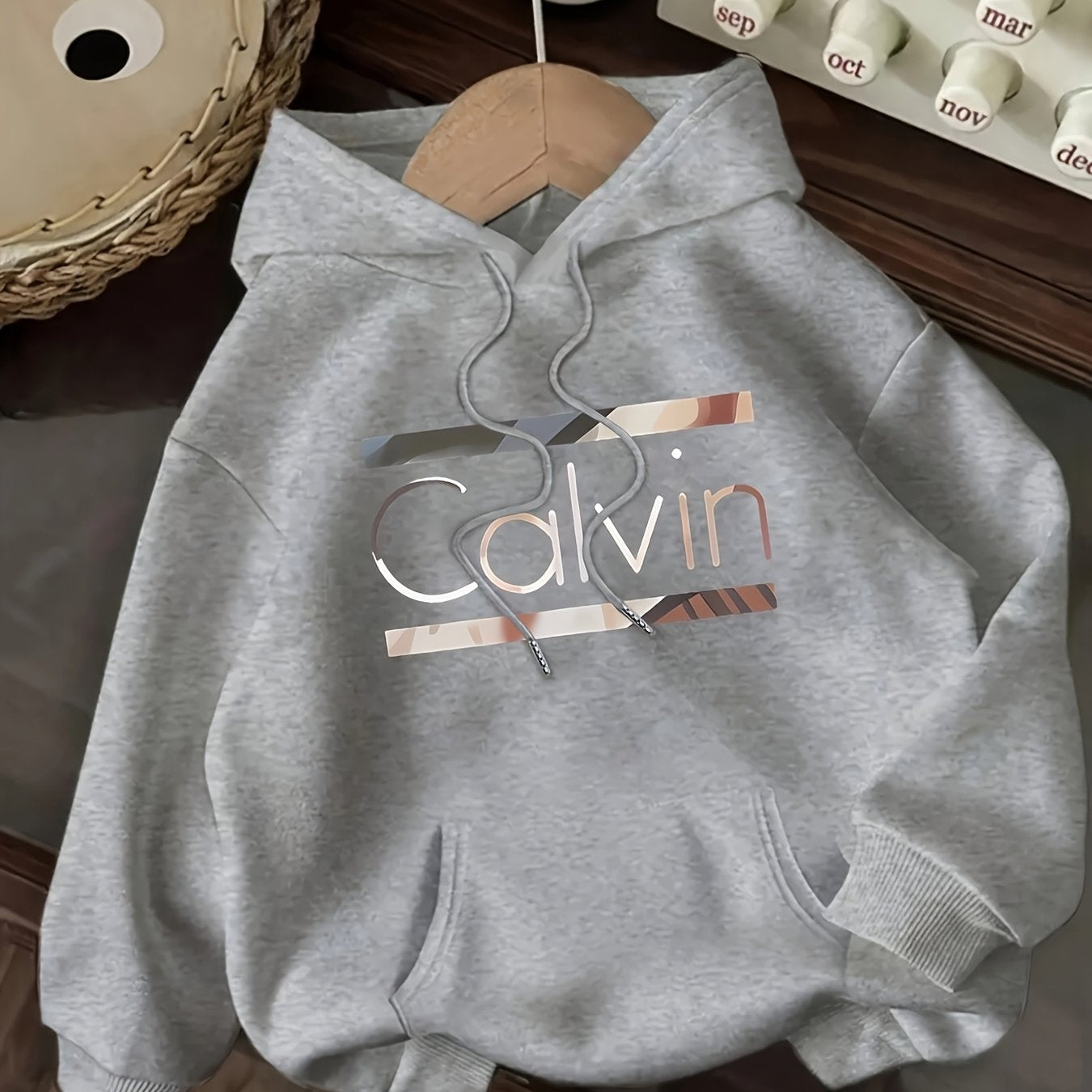 Divine Power Hoodie With Front Pocket Letter Print Light