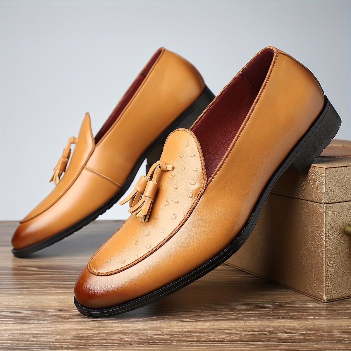 Slip-on Loafers Pointed Toe Rubber Sole for Men