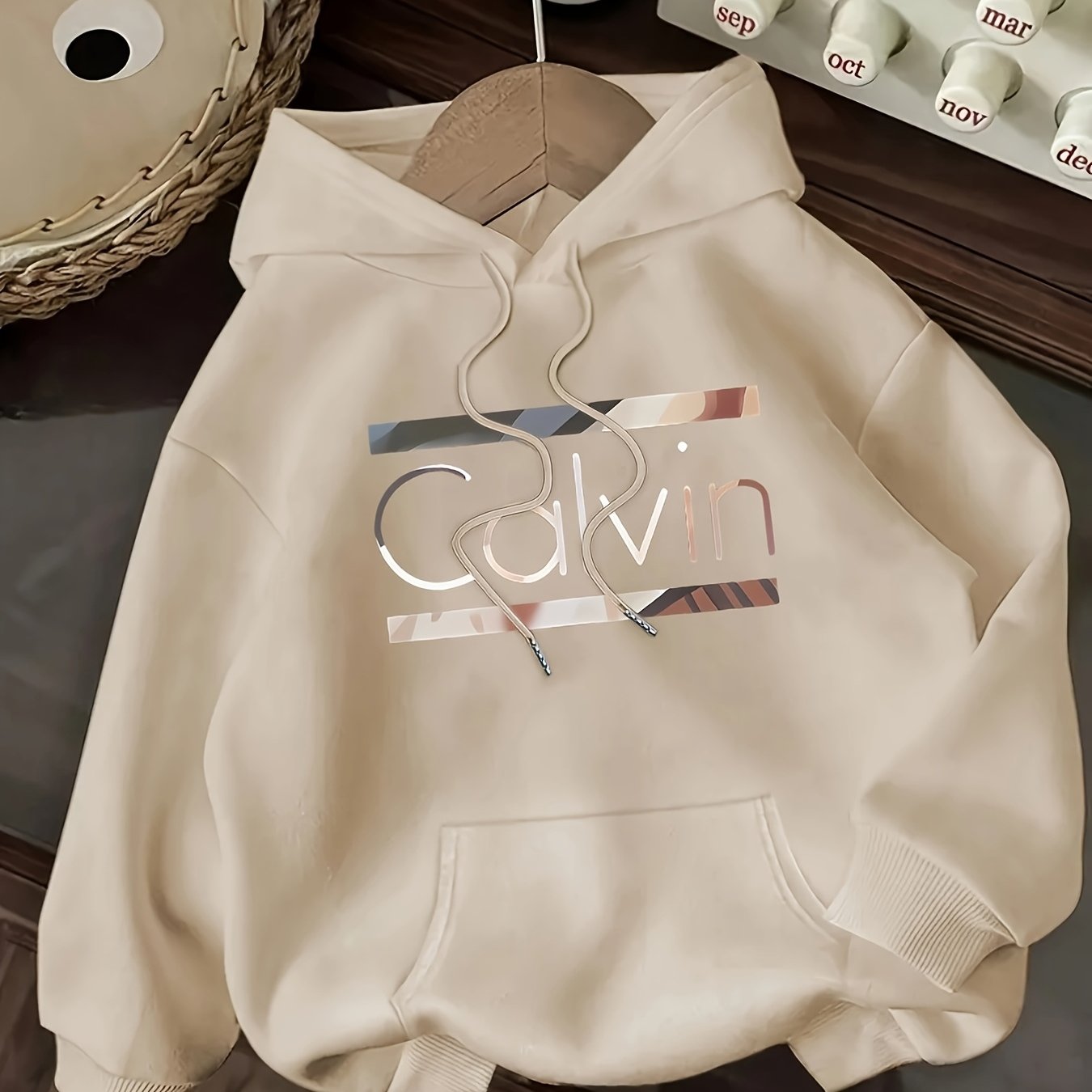 Divine Power Hoodie With Front Pocket Letter Print Light