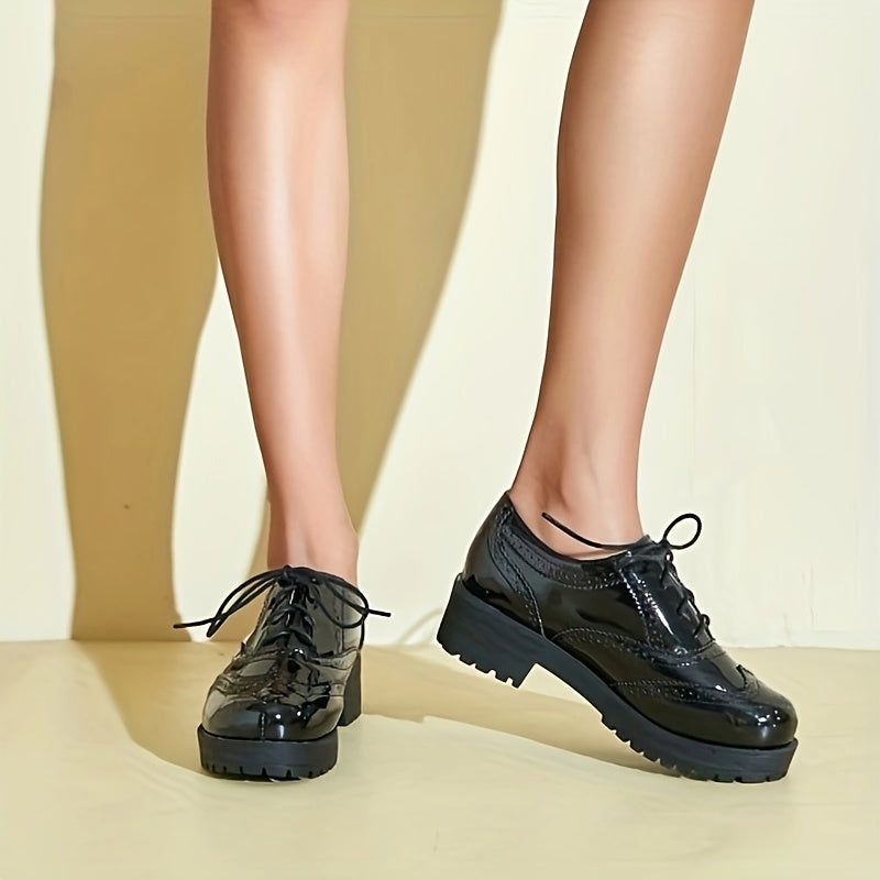 Women's Lace Up Wingtip Oxford Shoes for Classic Elegance and Comfort