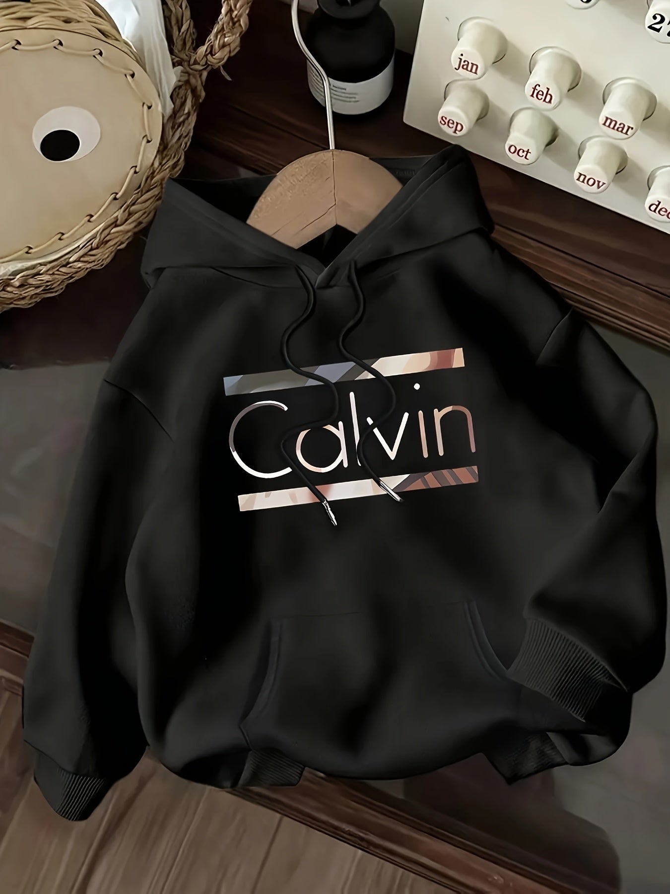 Divine Power Hoodie With Front Pocket Letter Print Light