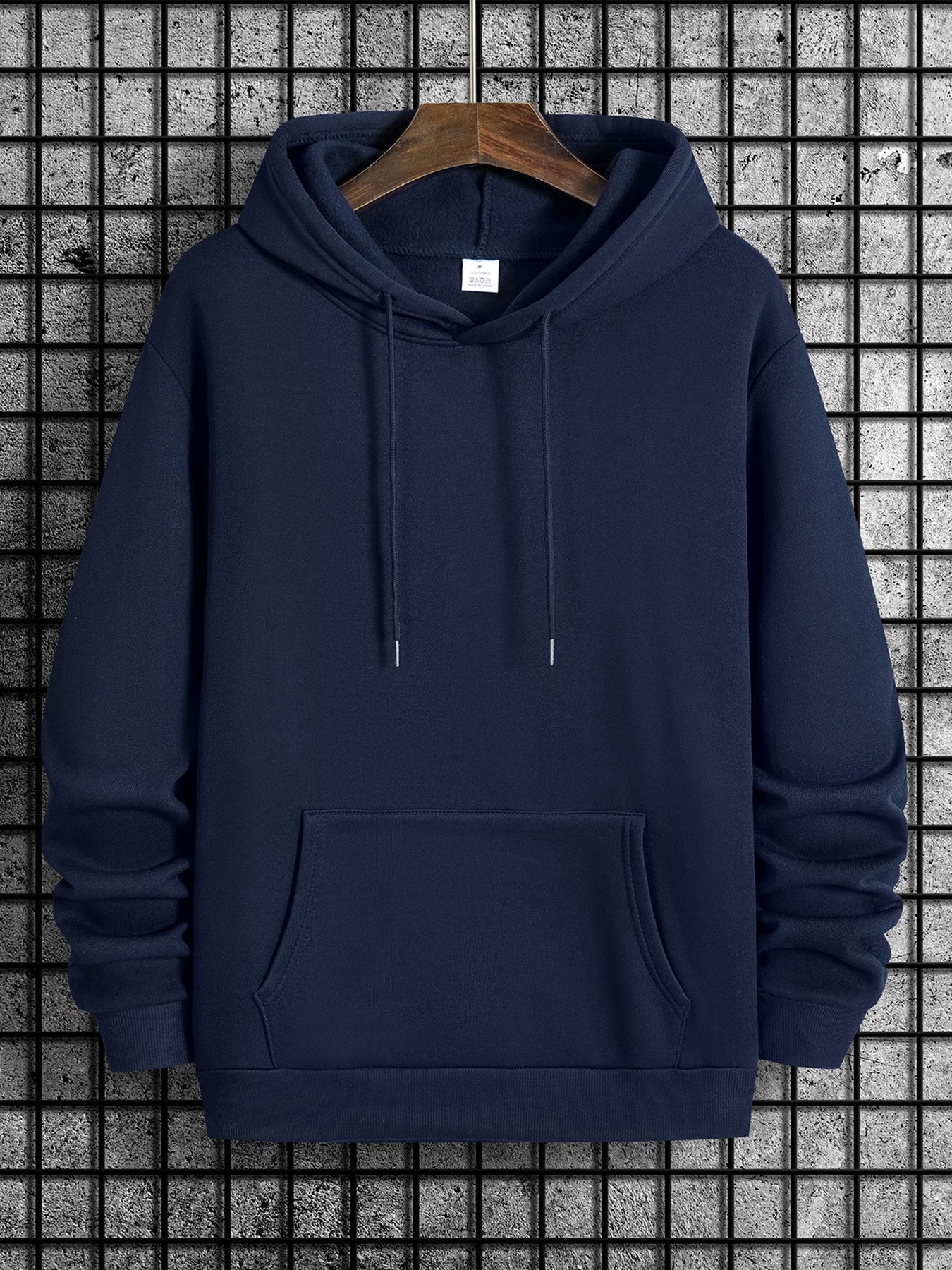 Men Polyester Hooded Sweatshirt With Geometric Printed Hood