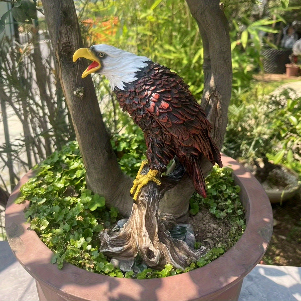 1pc Majestic Eagle Statue Floor Mount Art Deco Resin Bird Decoration