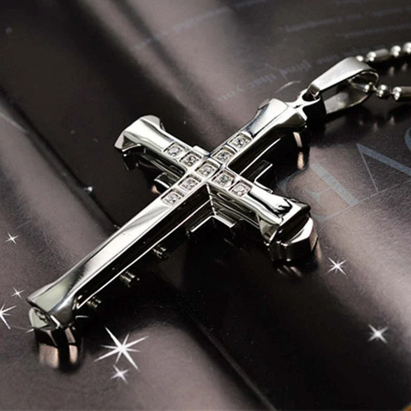 Zinc Alloy Crystal Zirconia Cross Pendant Necklace